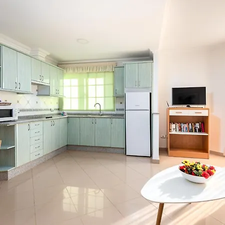 Edificio Playa * بويرتو دي موغان