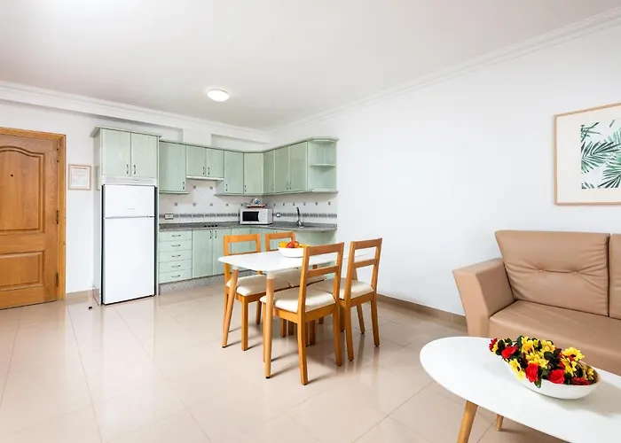 Edificio Playa Apartment *