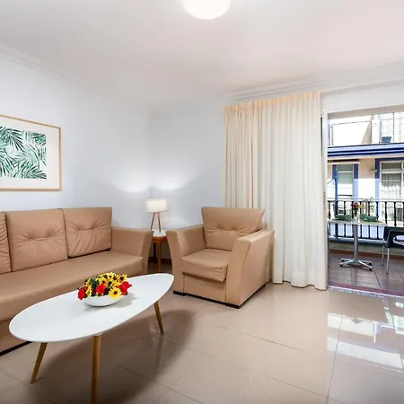 埃迪菲西奥广场公寓 公寓 莫甘海滩