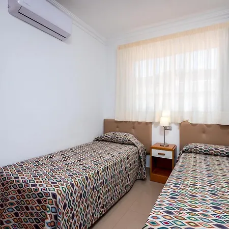 Edificio Playa Apartment *